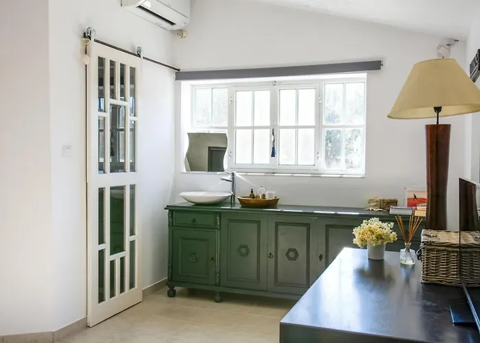 Urania * Nea Iraklitsa